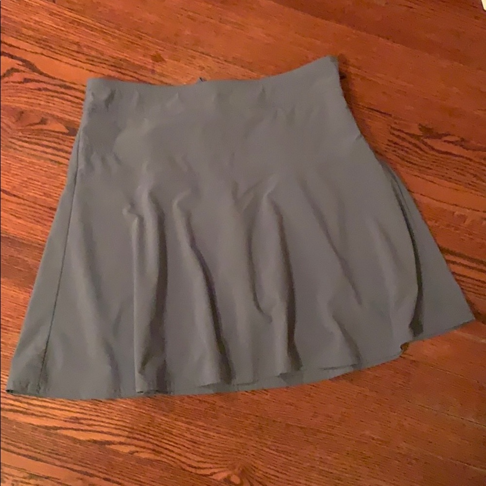 ATHLETA grey skorts size 6